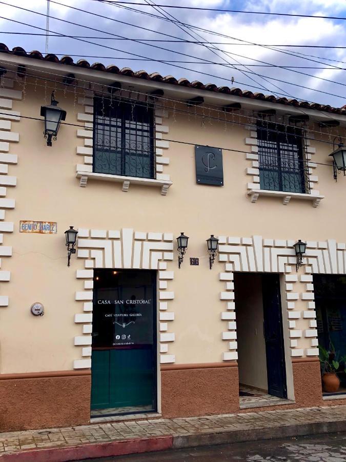 הוסטל San Cristóbal de Las Casas Casa San Cristobal מראה חיצוני תמונה