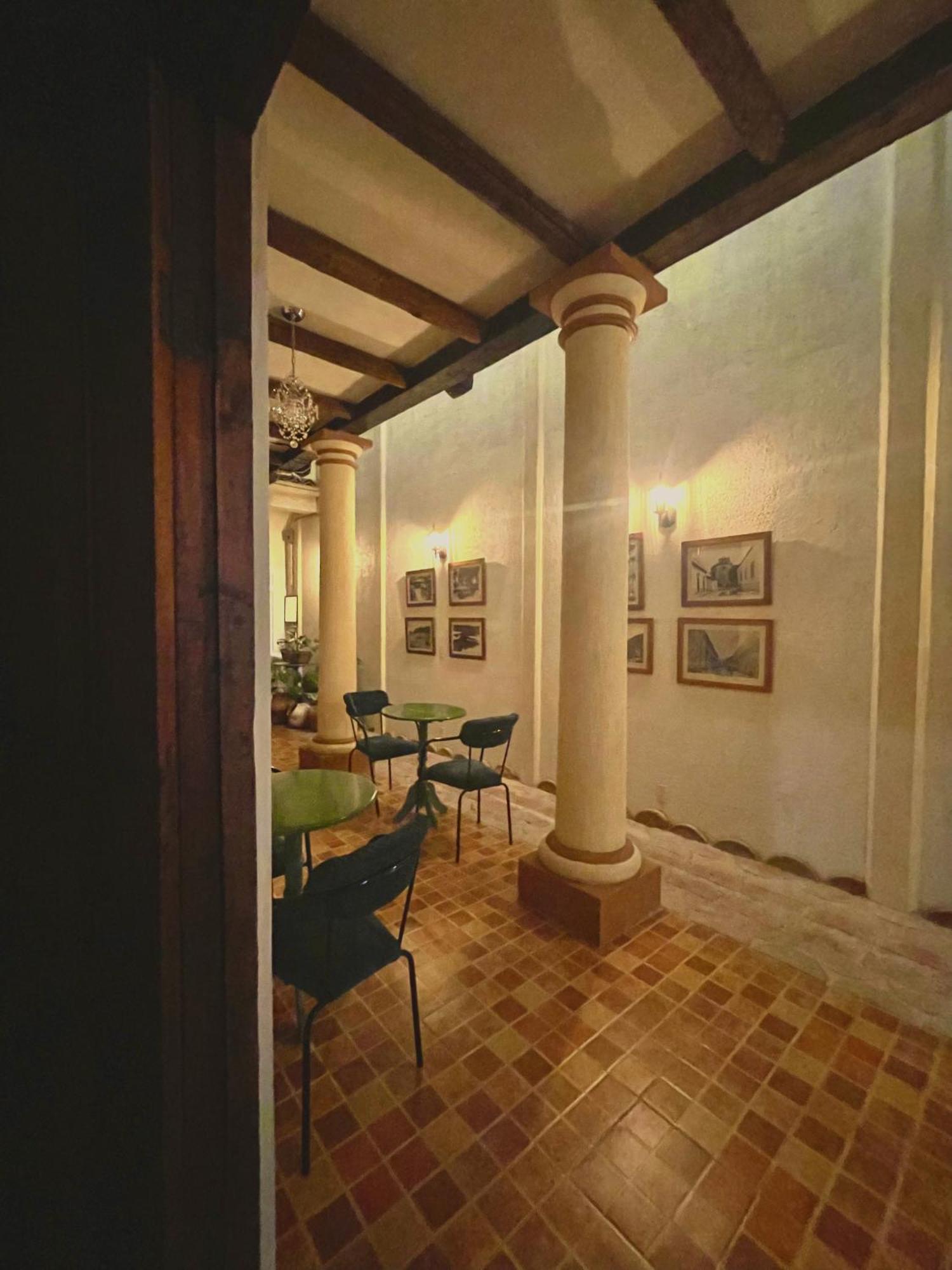 הוסטל San Cristóbal de Las Casas Casa San Cristobal מראה חיצוני תמונה